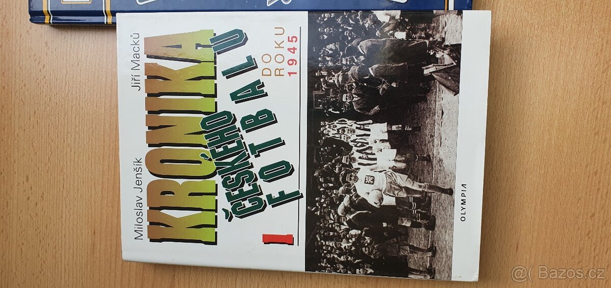 Knihy fotbal,hokej - 2