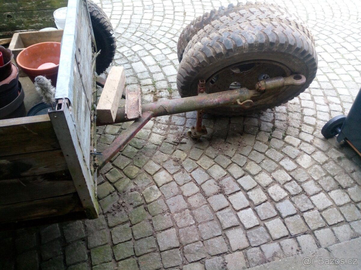 Vlečka za traktor - 2
