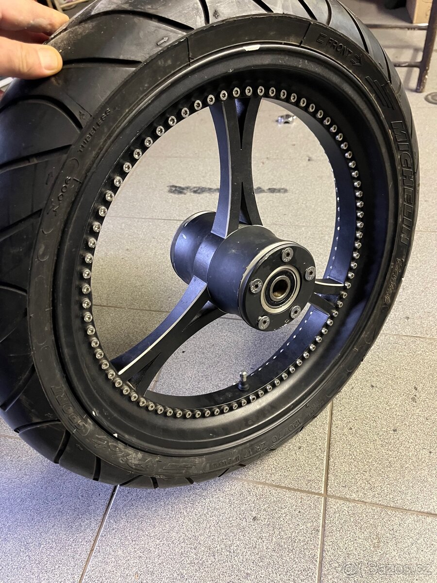 Harley davidson kola - 2