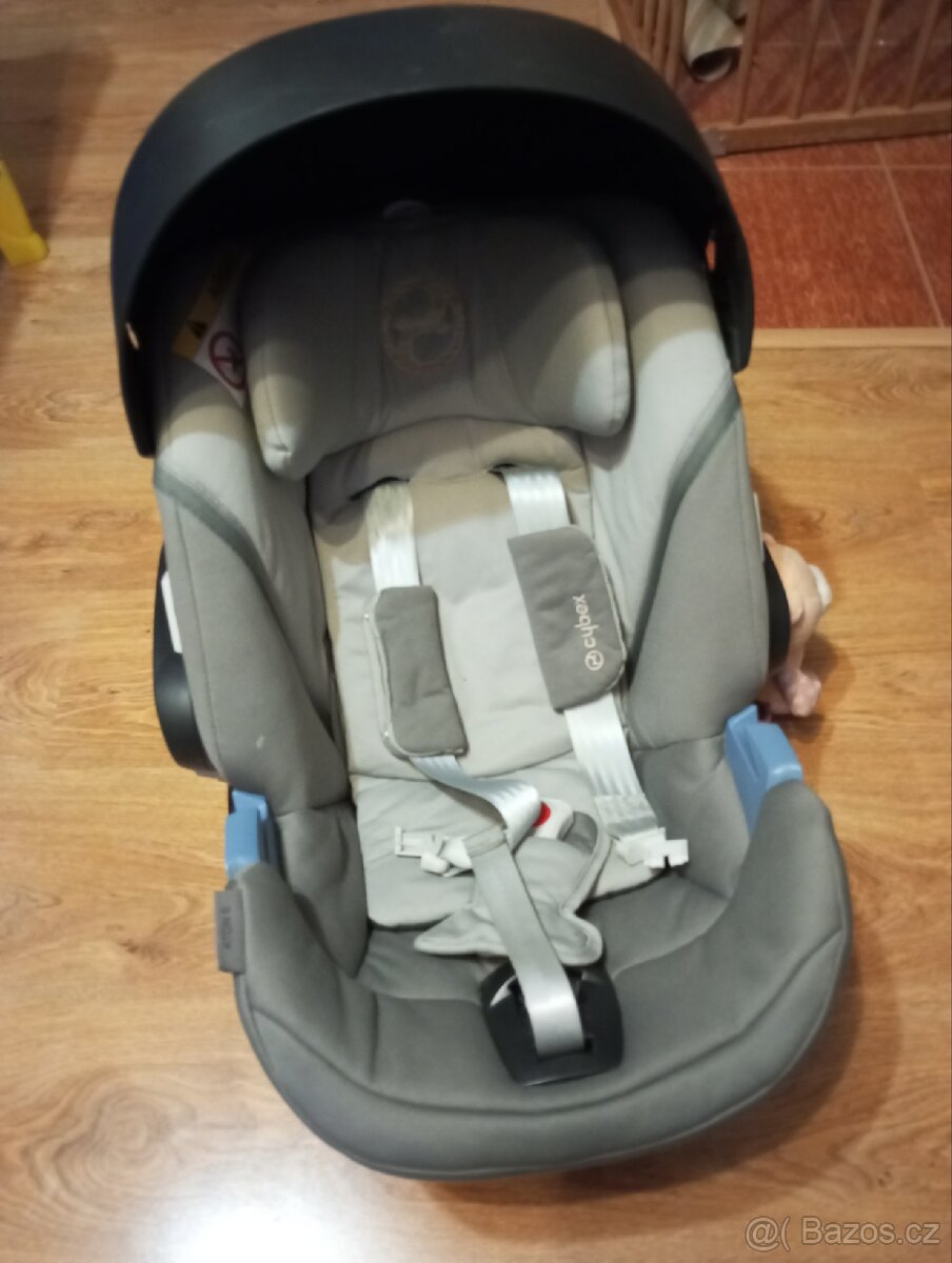 Autosedačka a platforma cybex - 2
