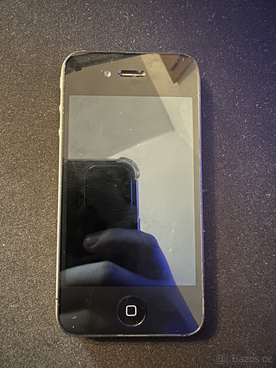 iPhone 4 8gb Černý - 2