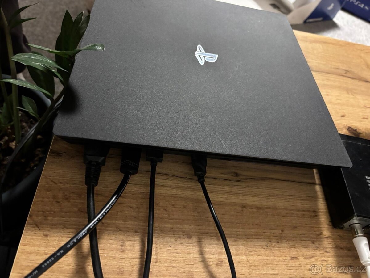 PlayStation 4 Pro - 2