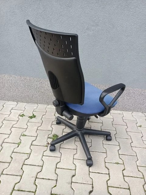 Kancelářské KŘESLO k psacímu stolu s područkami a kolečky - 2