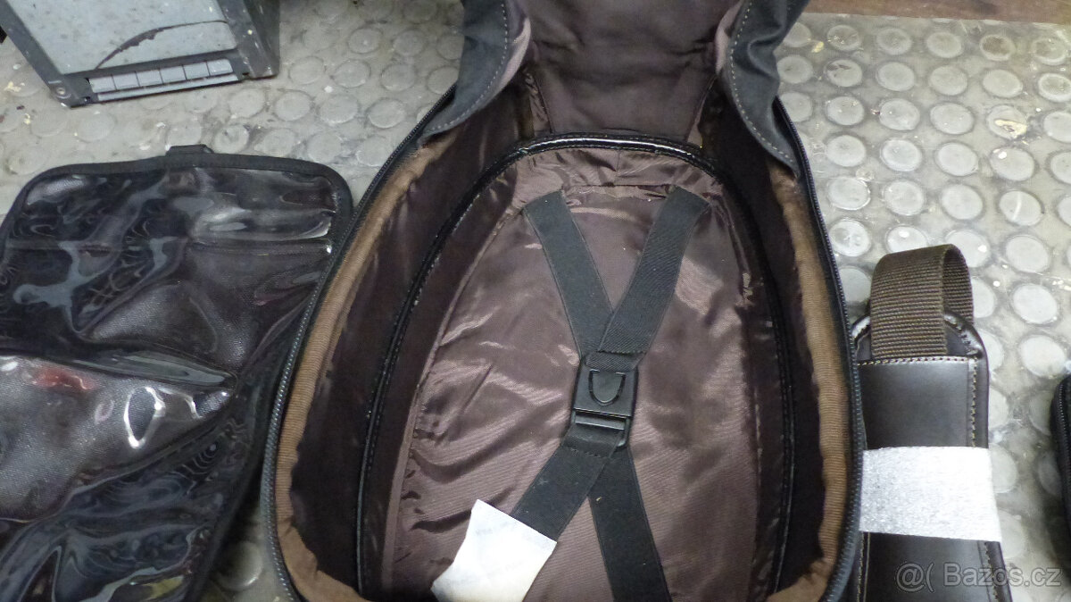 Tankvak+ opěrka atd. na Triumph bonneville - 2