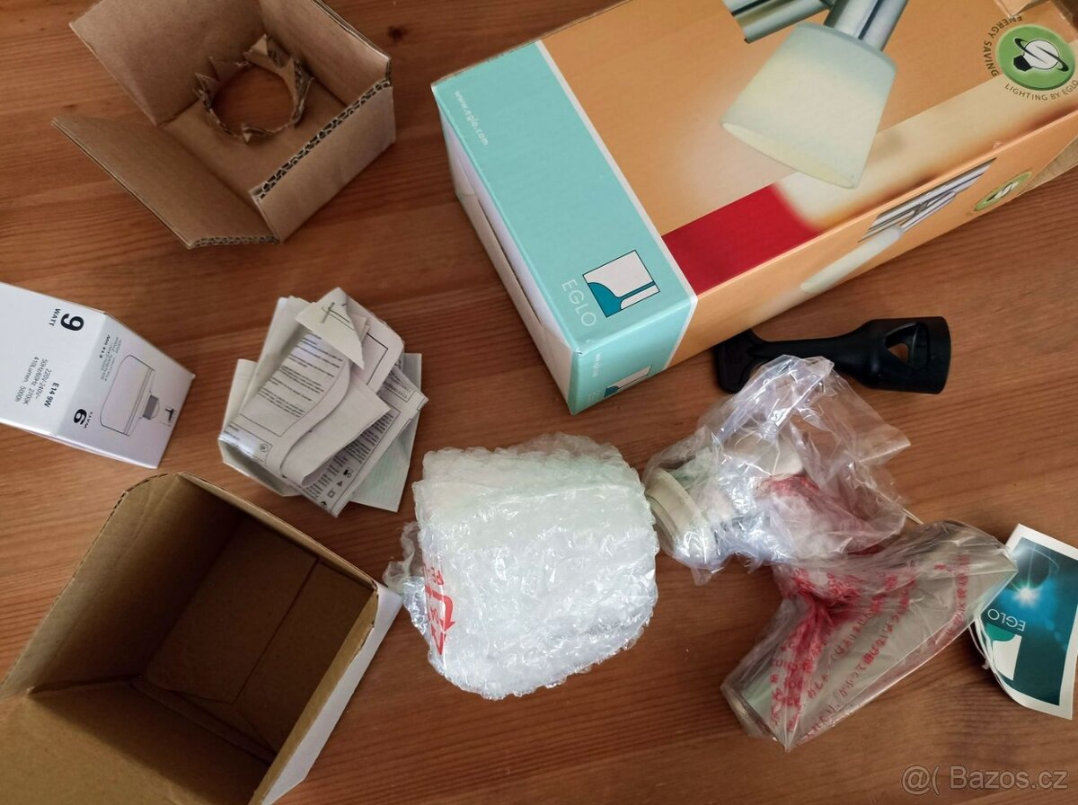 Nástěnná lampa EGLO nerezová NOVÁ orig.balení. - 2