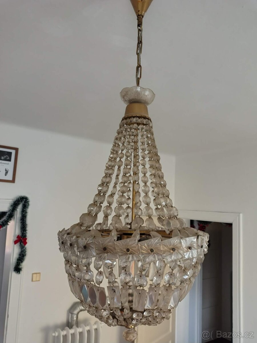 Lustr z lisovaného skla - 2