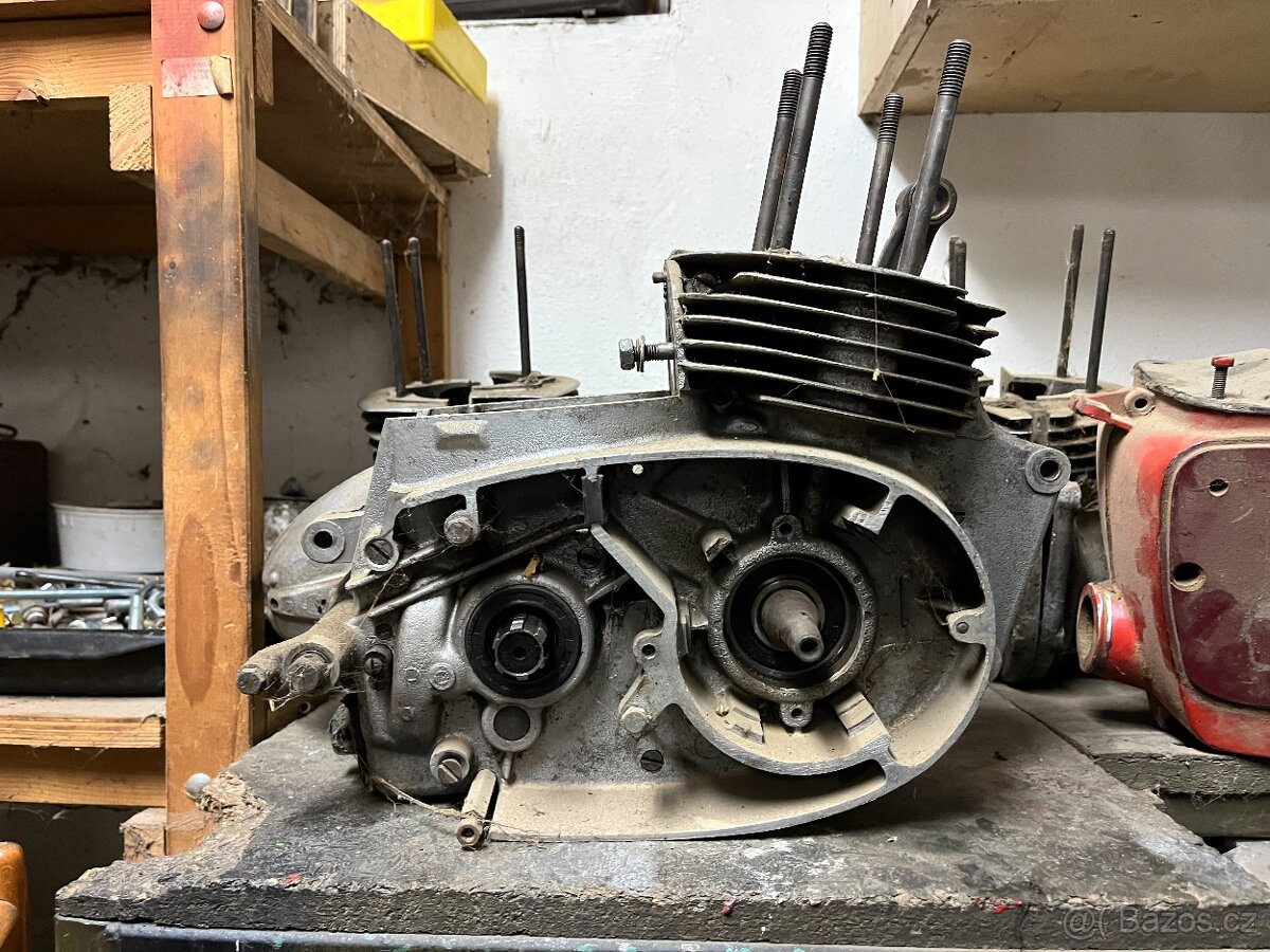 polo-motor JAWA 250/353 - 2