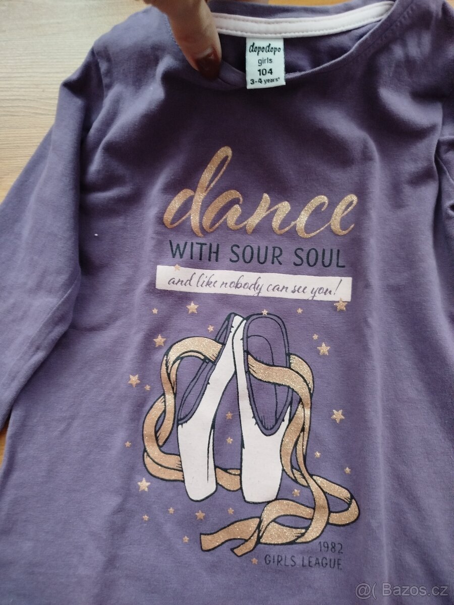 Dívčí trika vel 98/104 - 2