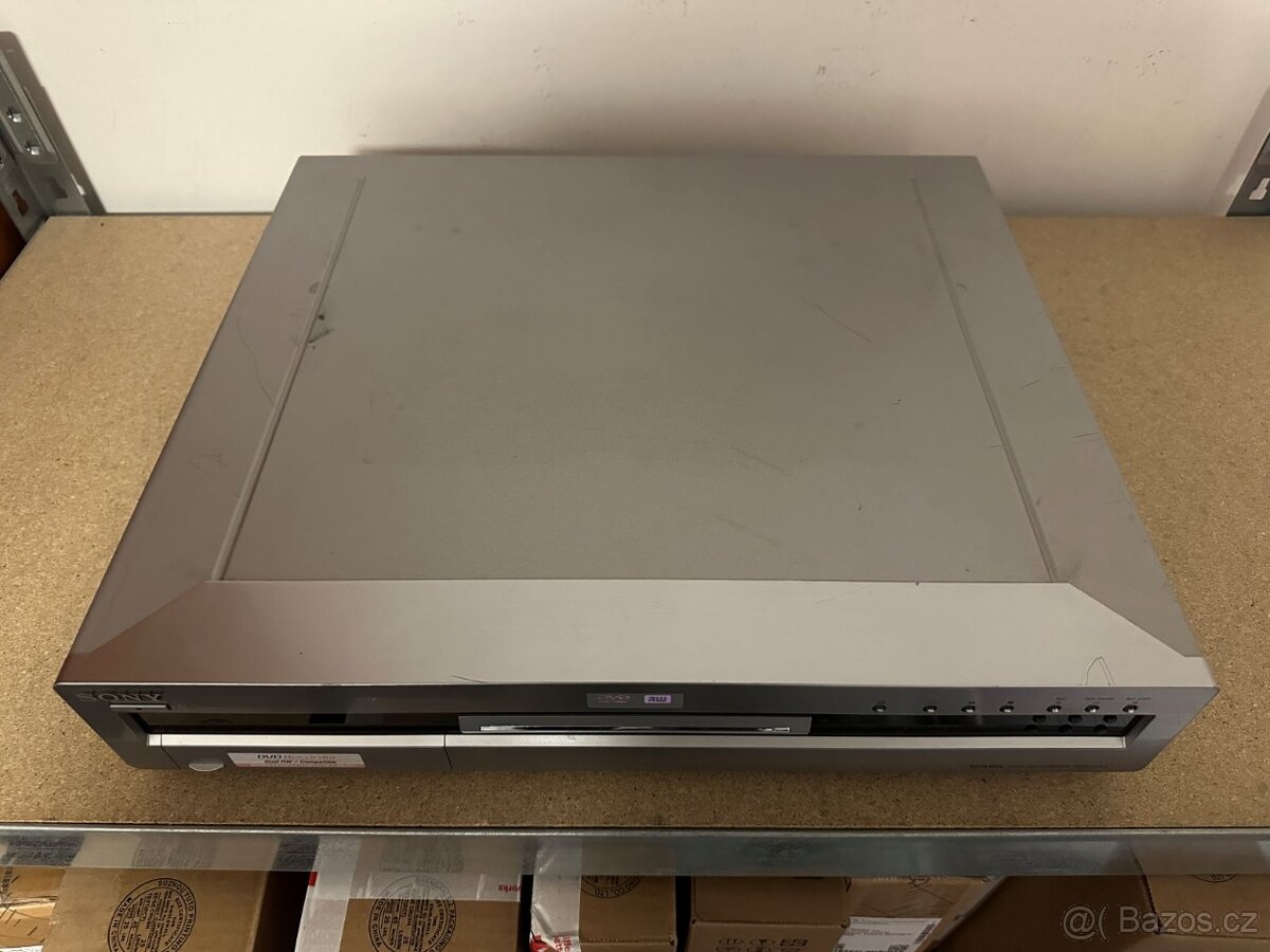 DVD rekordér a přehrávač Sony RDR-GX3/S - 2