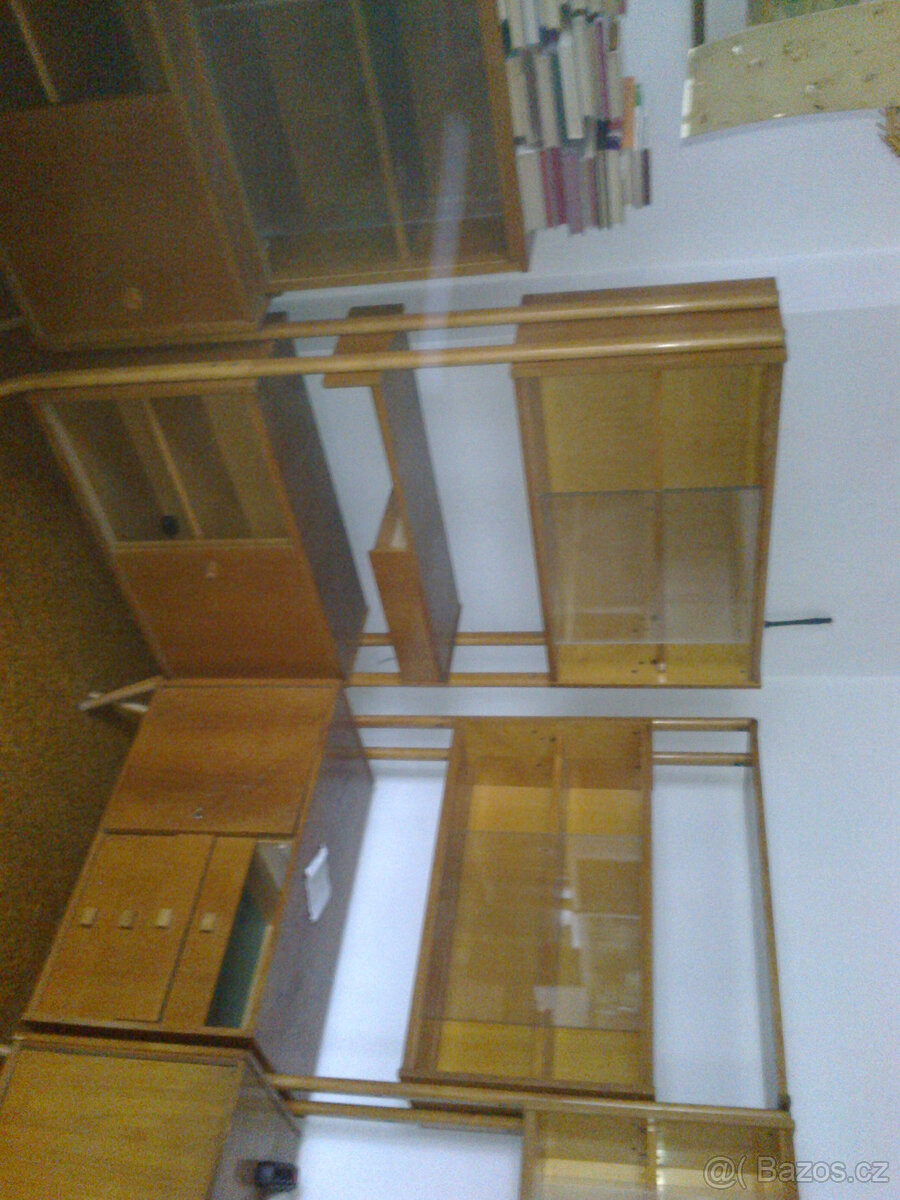 starý nábytek - 2