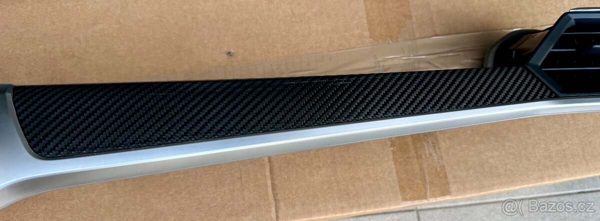interiérová lšta karbo BMW řady 3 a 4 - 2