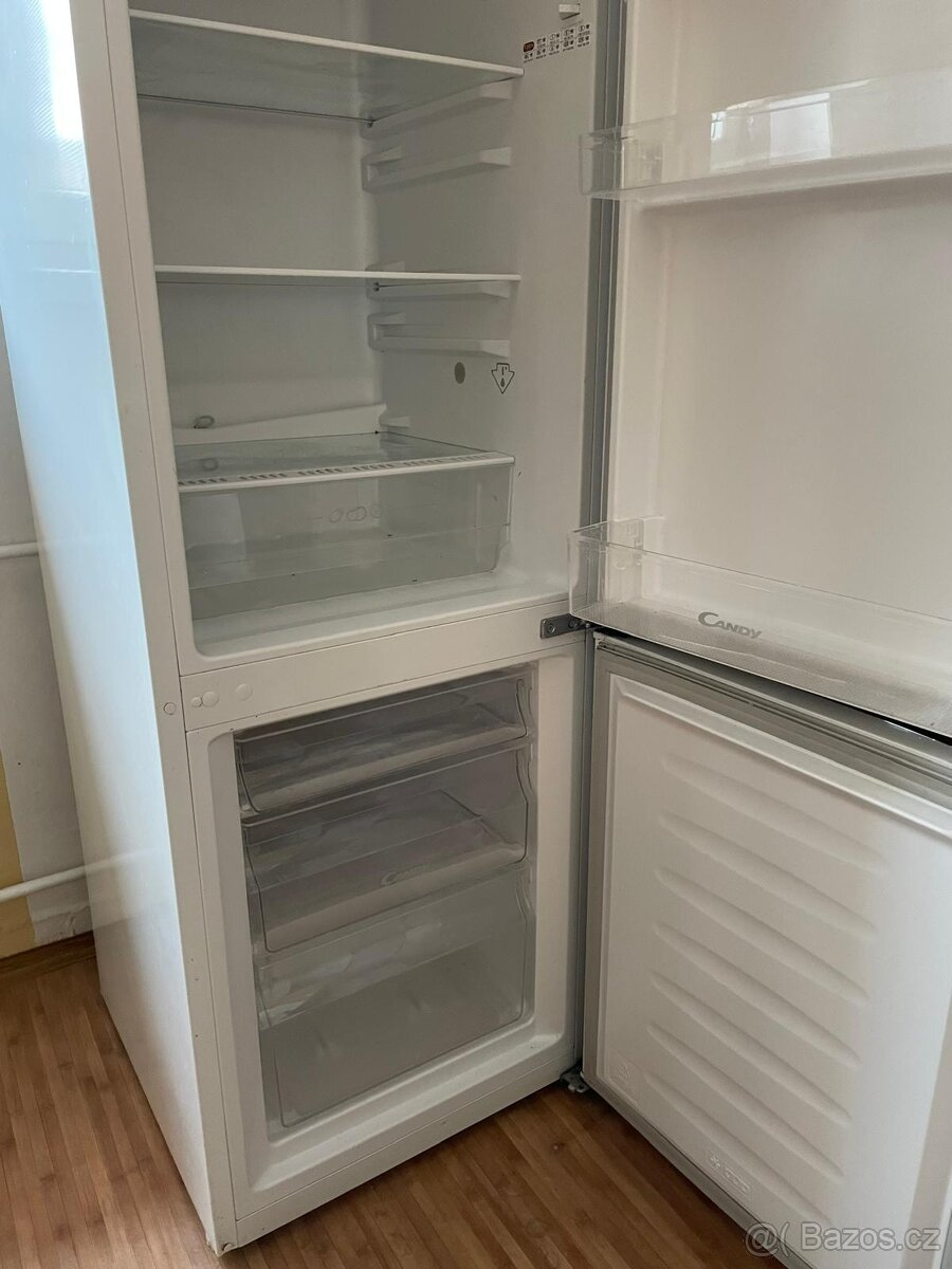 Lednice s mrazákem Candy – funkční, levně - 2