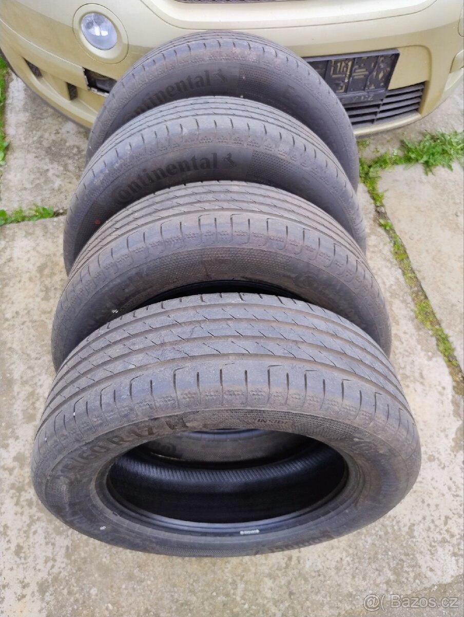 Continental 215/60R17 - 2