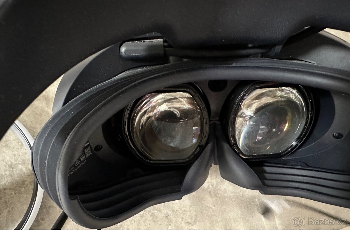 Prodám PlayStation VR2 (PS VR2) pro PS5. - 2