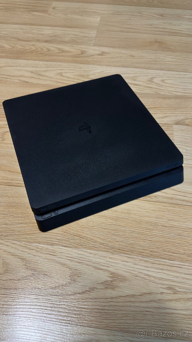 PS4 slim 1TB - 2