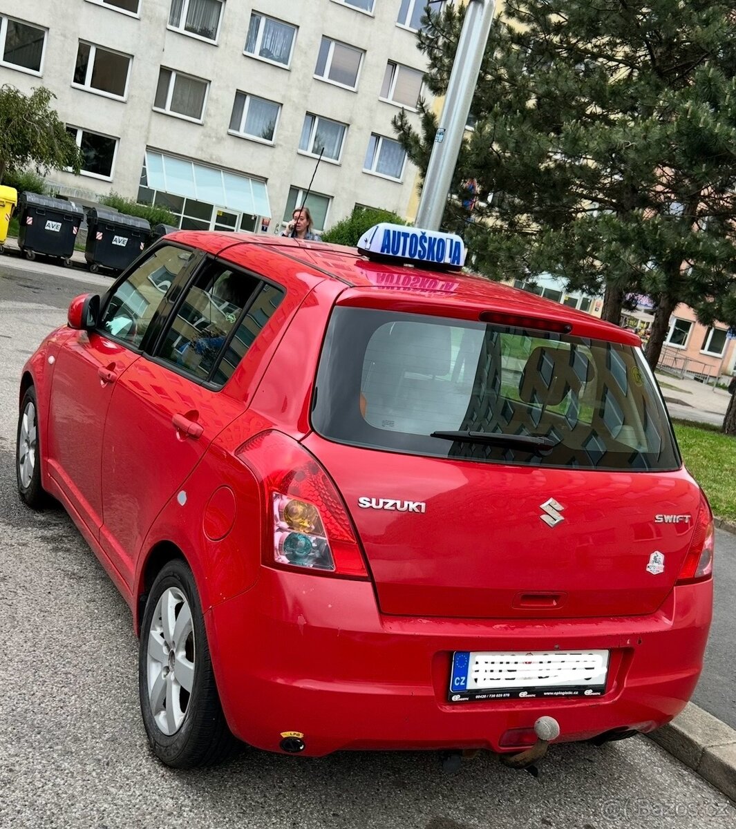 Auto pro výcvik  jízdy - 2