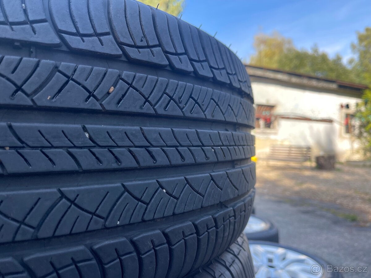 Michelin 245/40 R20 103w  range rover