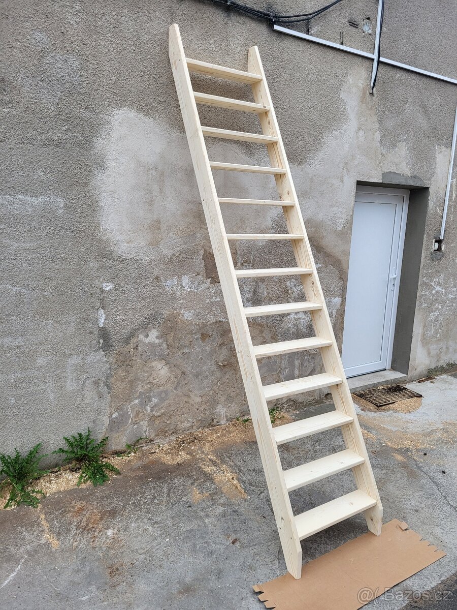 Jednoduché mlynářské schody do výšky až 294cm - stav nového - 2