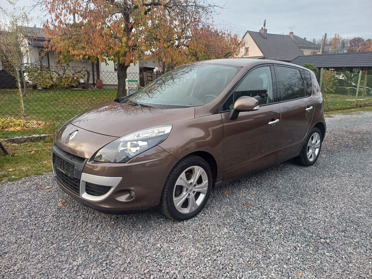 Benzínový Renault Scenic 1.4 Tce 2010 - 2