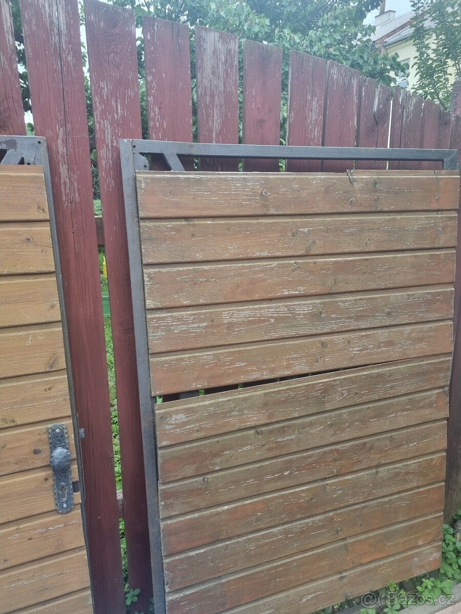 Prodám dvoukřídlou zahradní branku - 2