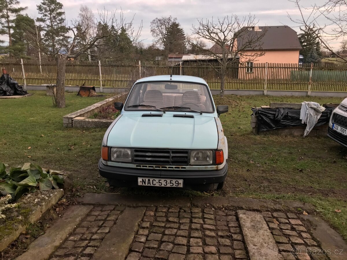 Škoda 120 GLS 40,5 5 stupnová převodovka najeto 52 tis km - 2