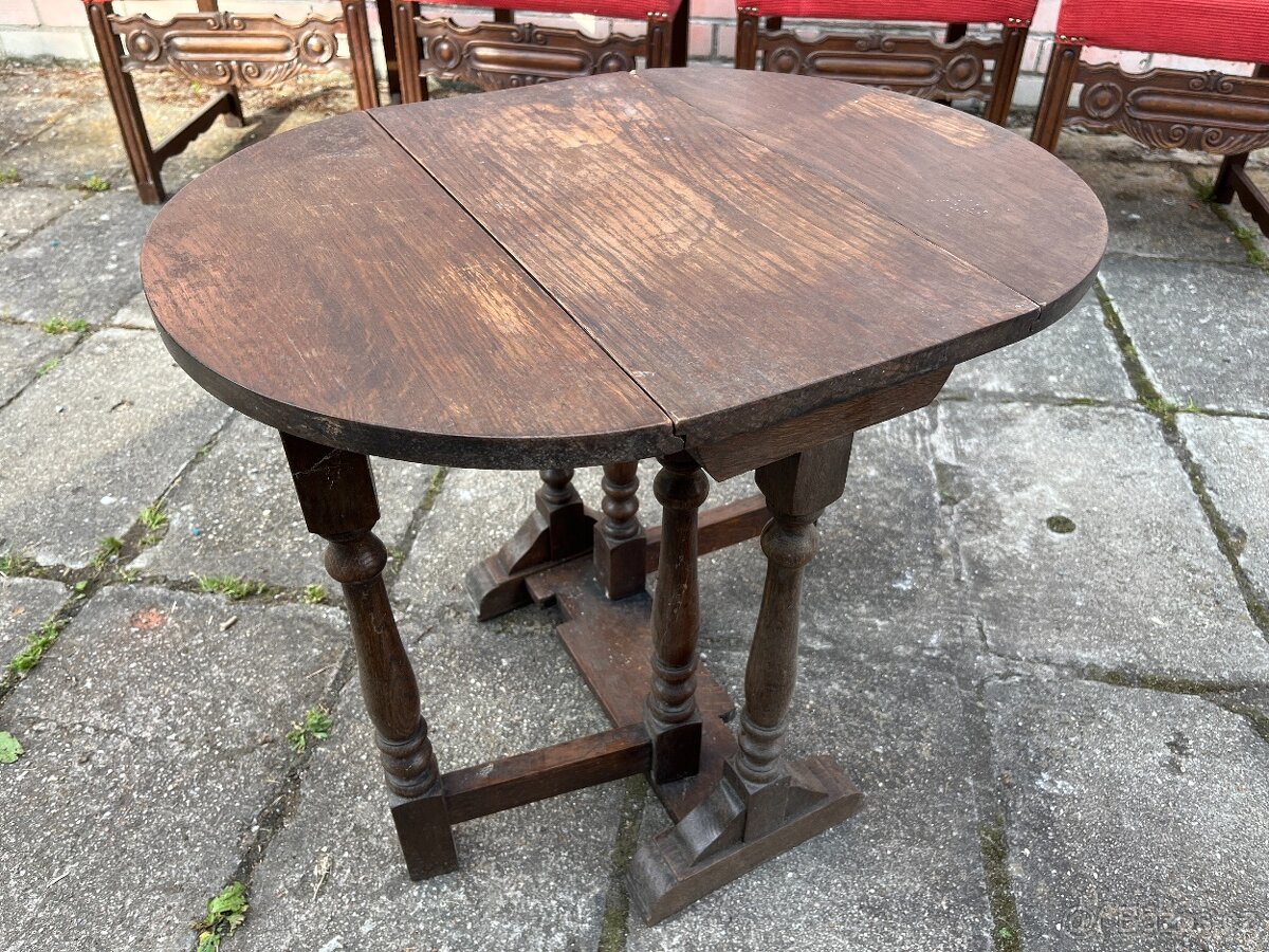 Starožitný nábytek - stolek skládací oválný - 2