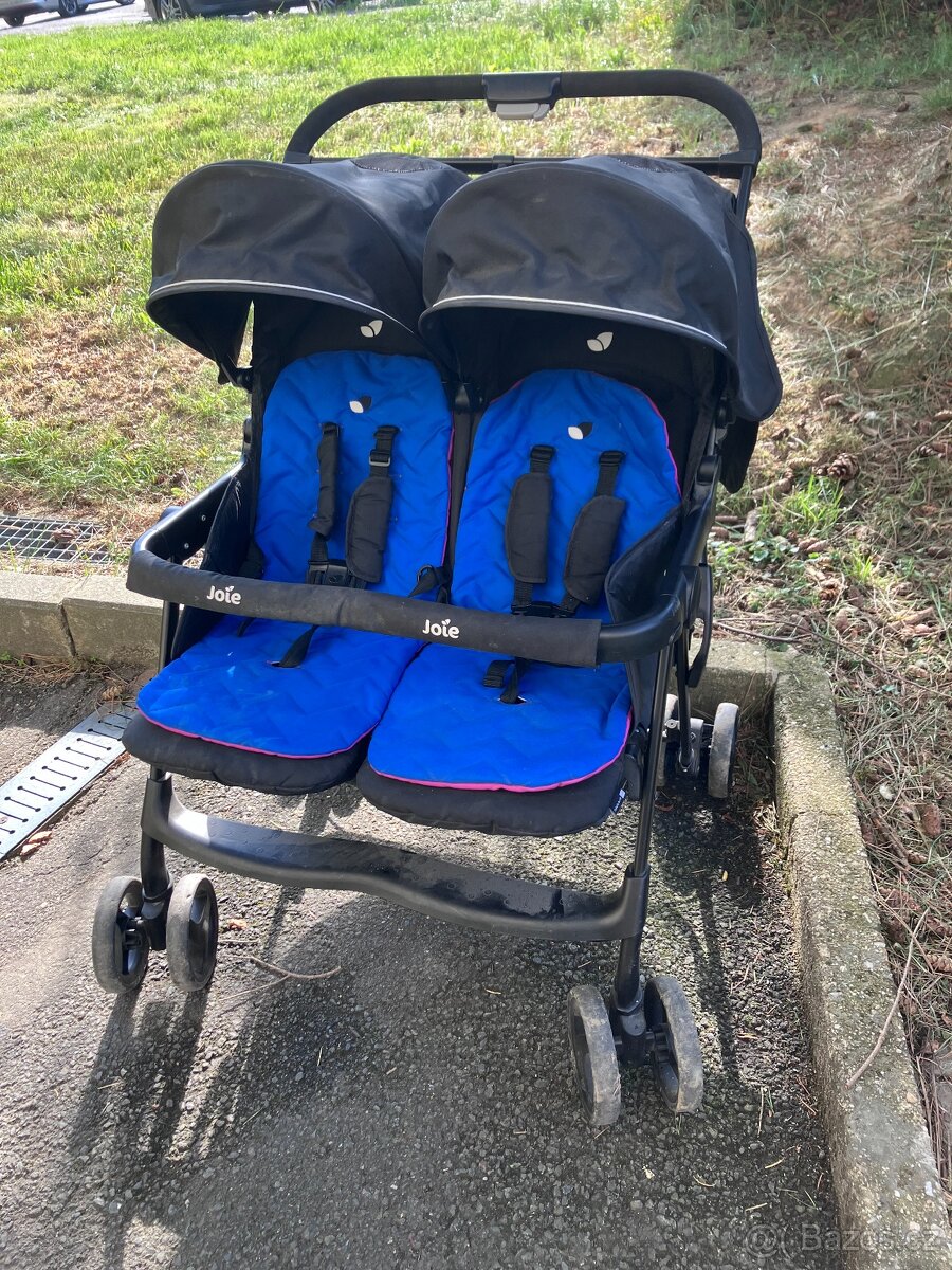 Golfový kočárek pro dvojčata Joie - 2