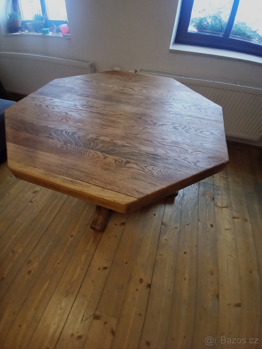Dubový masivní jídelní stůl - 2
