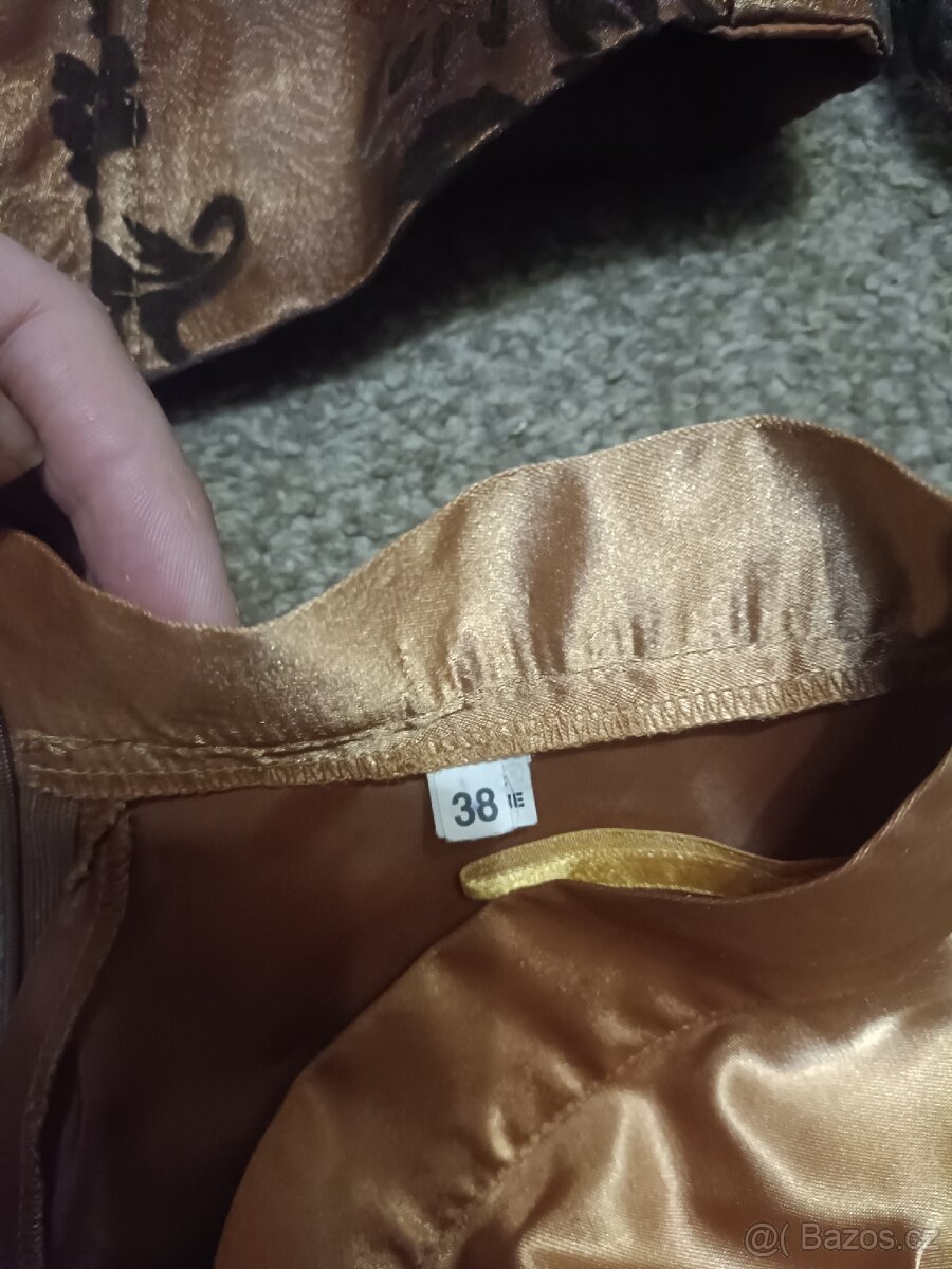 Spolecenske saty - 2