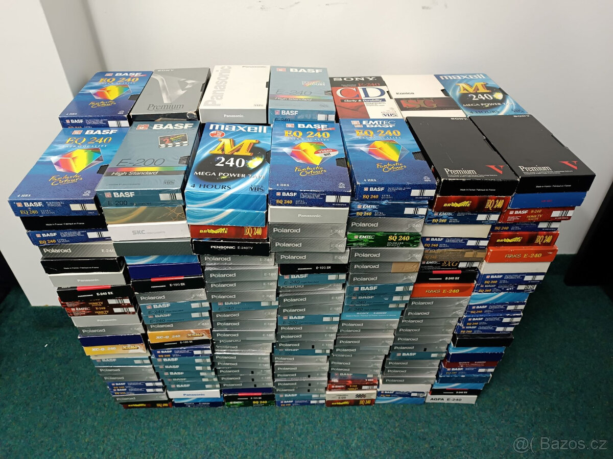 VHS kazety + 2x videorekorder zdarma + další - 2