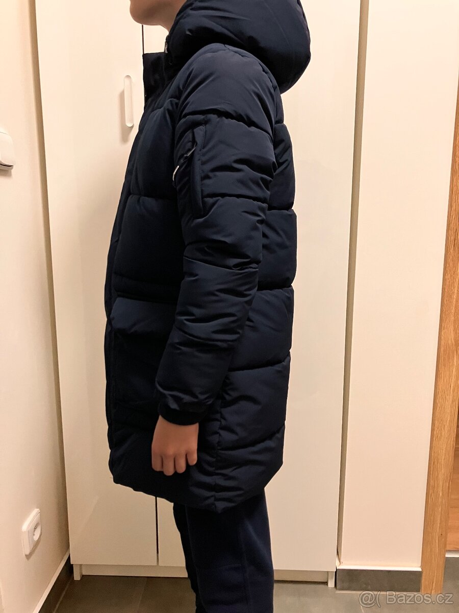 Nova bunda vel. 11-12 let - 2