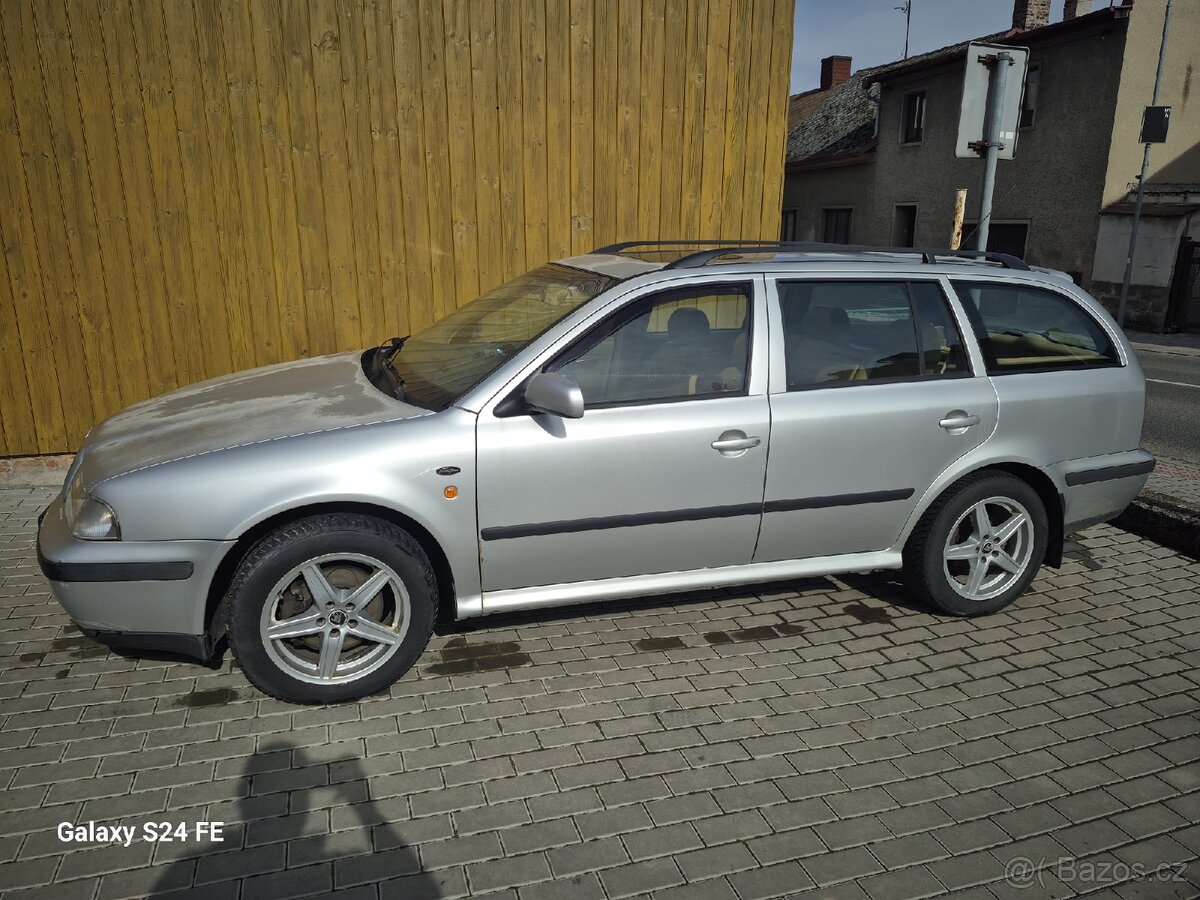 Octavia 1.8t lpg - 2