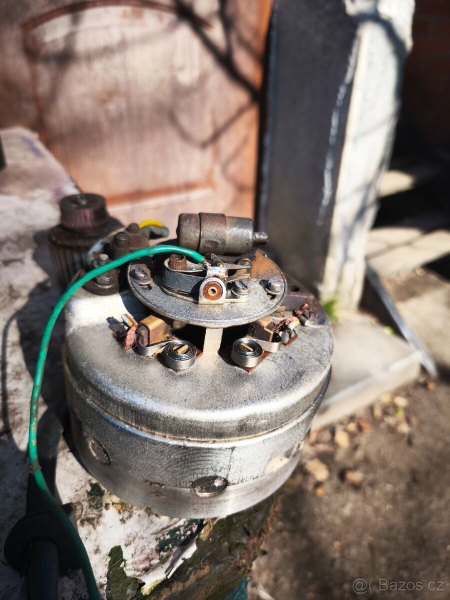 Zapalování Velorex, Manet - 2