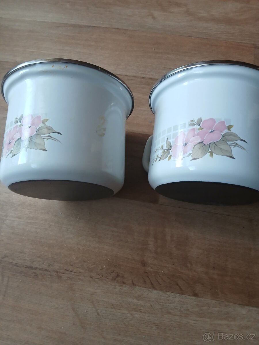 Smaltované hrnce - 2