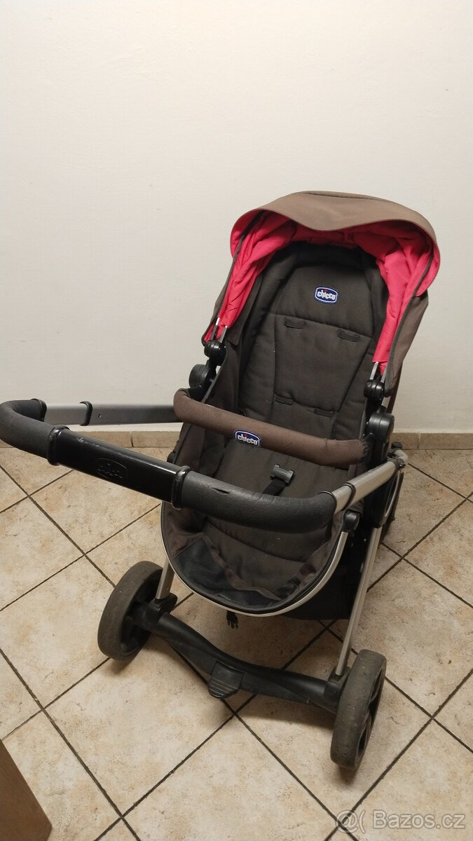Kočárek Chicco 2v1. - 2