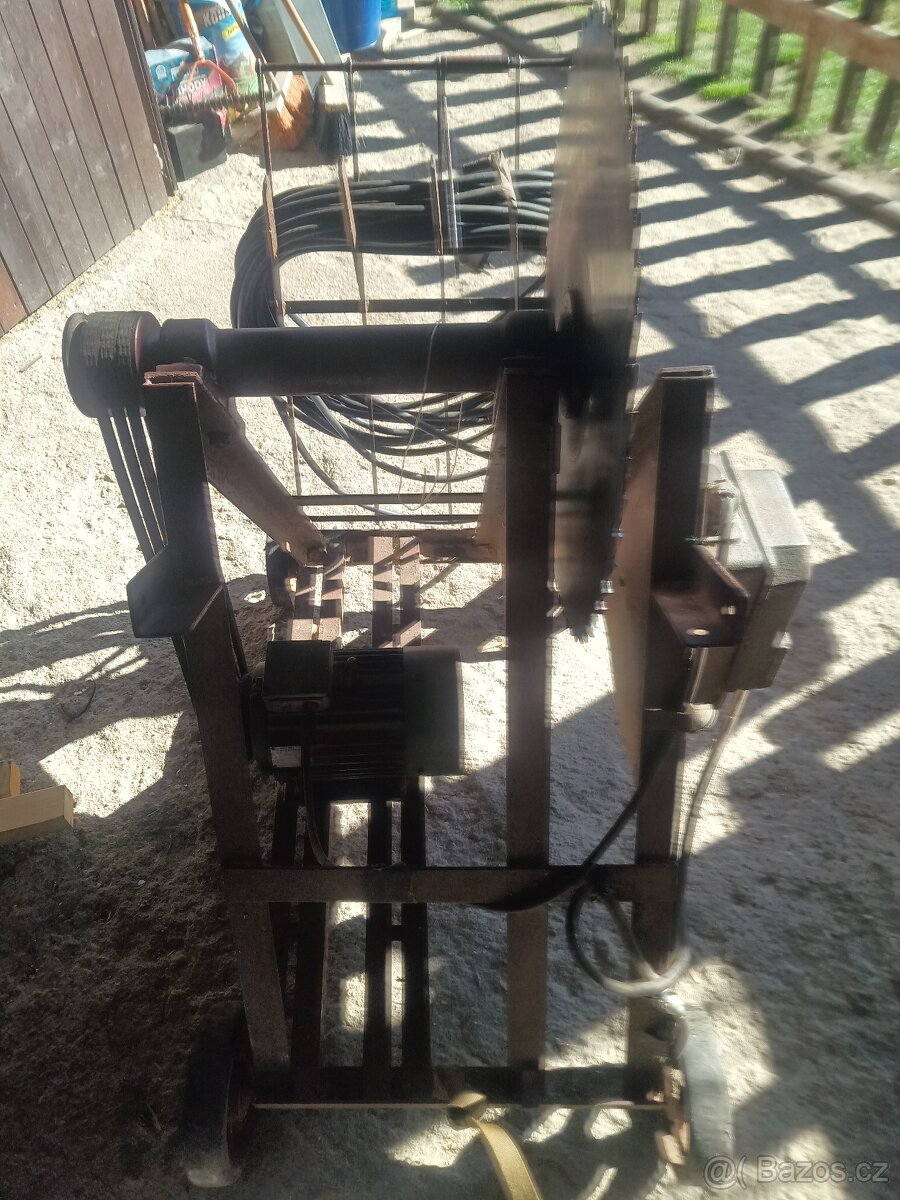 Prodám kolébkovou cirkulárku - 2