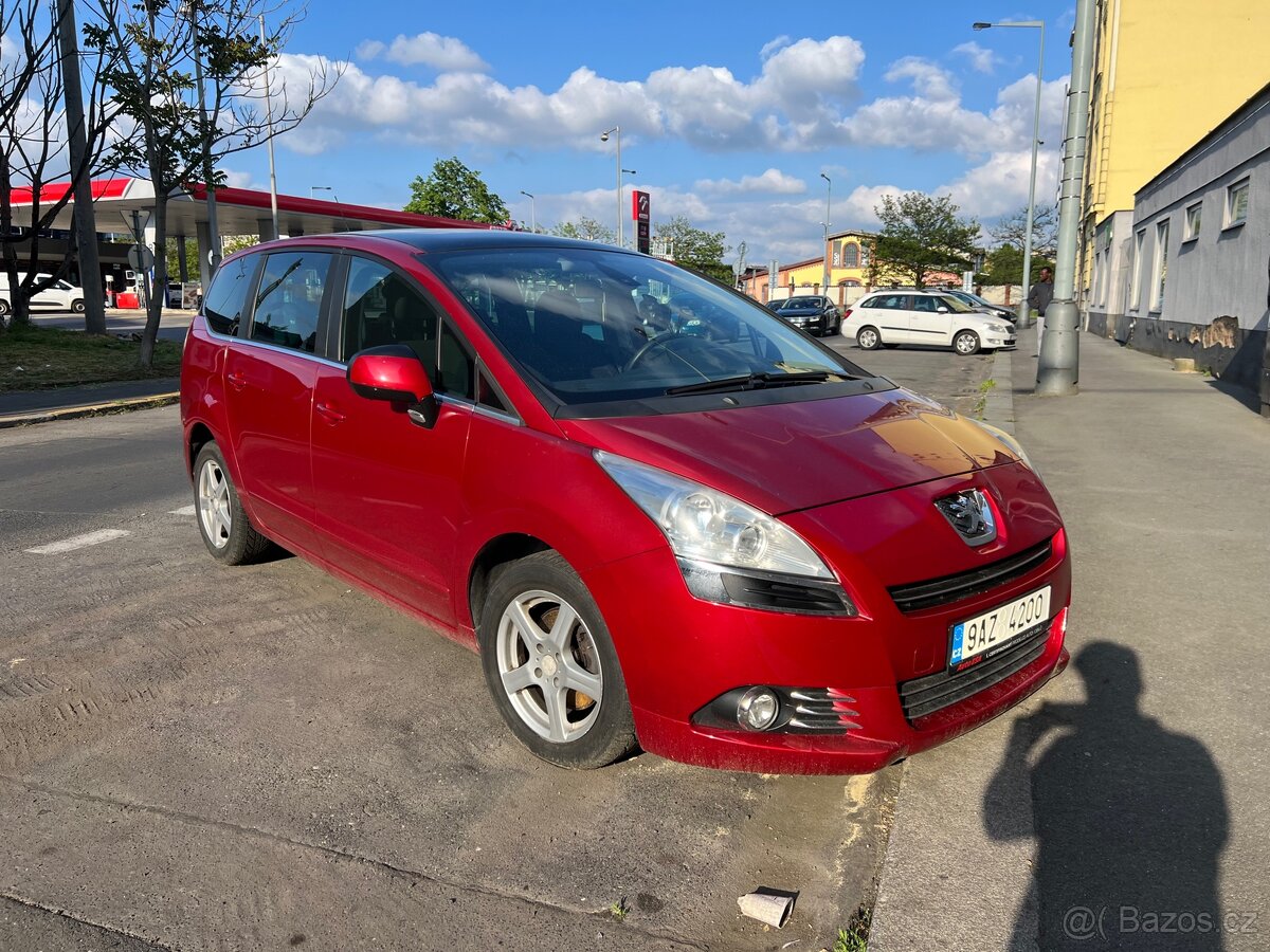 PEUGEOT 5008 1.6 VTi - 2