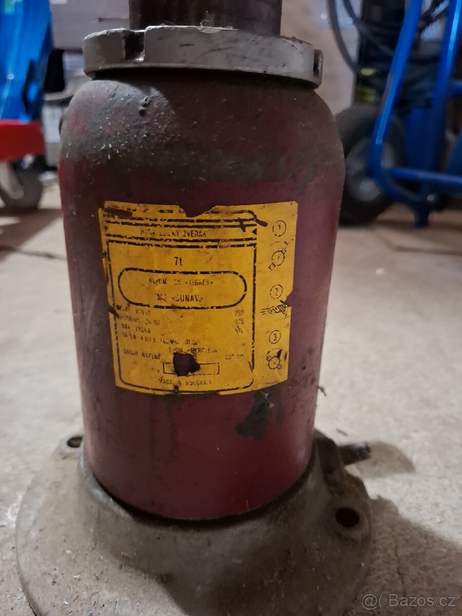 Prodám hydraulický zvedák - 2