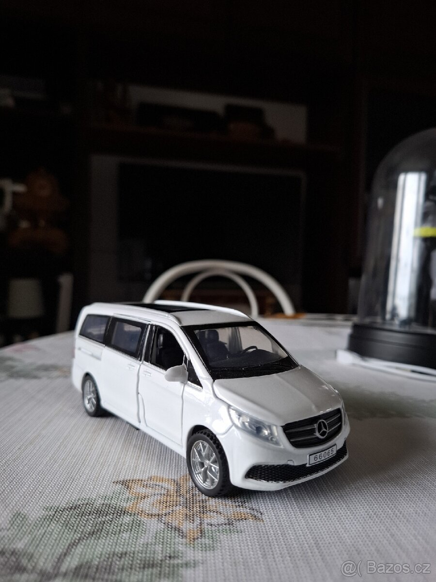 Mercedes - 2