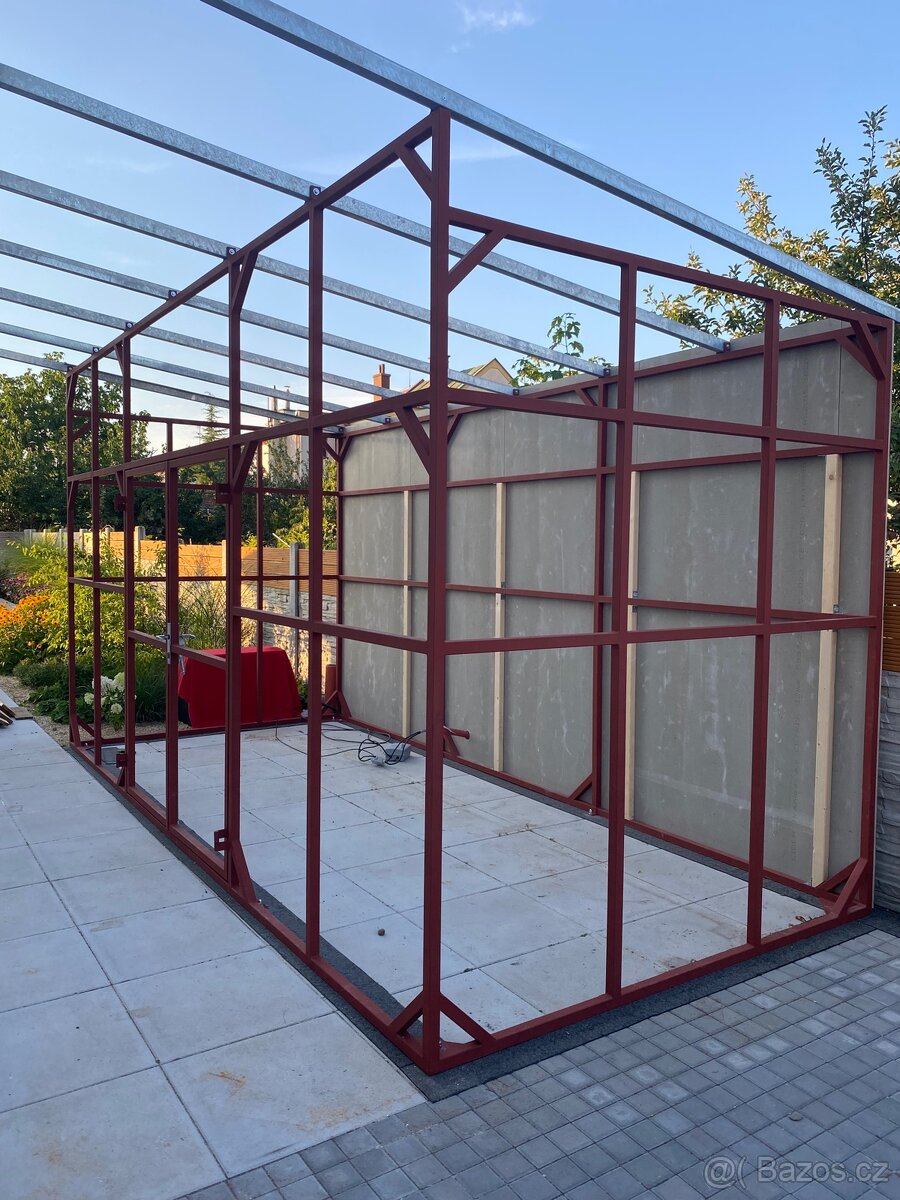Kovová konstrukce zahradního domku - 2