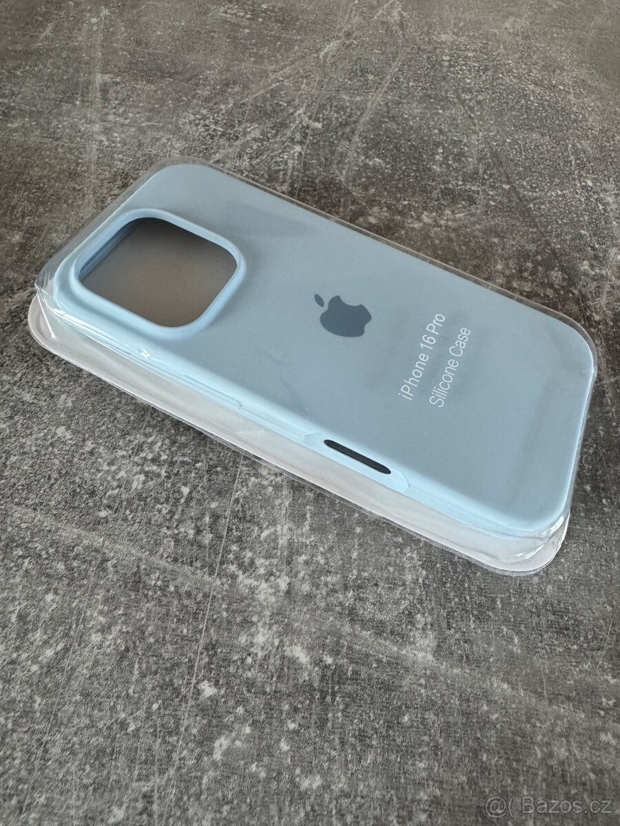 Světle modrý obal na iPhone 16 Pro - 2