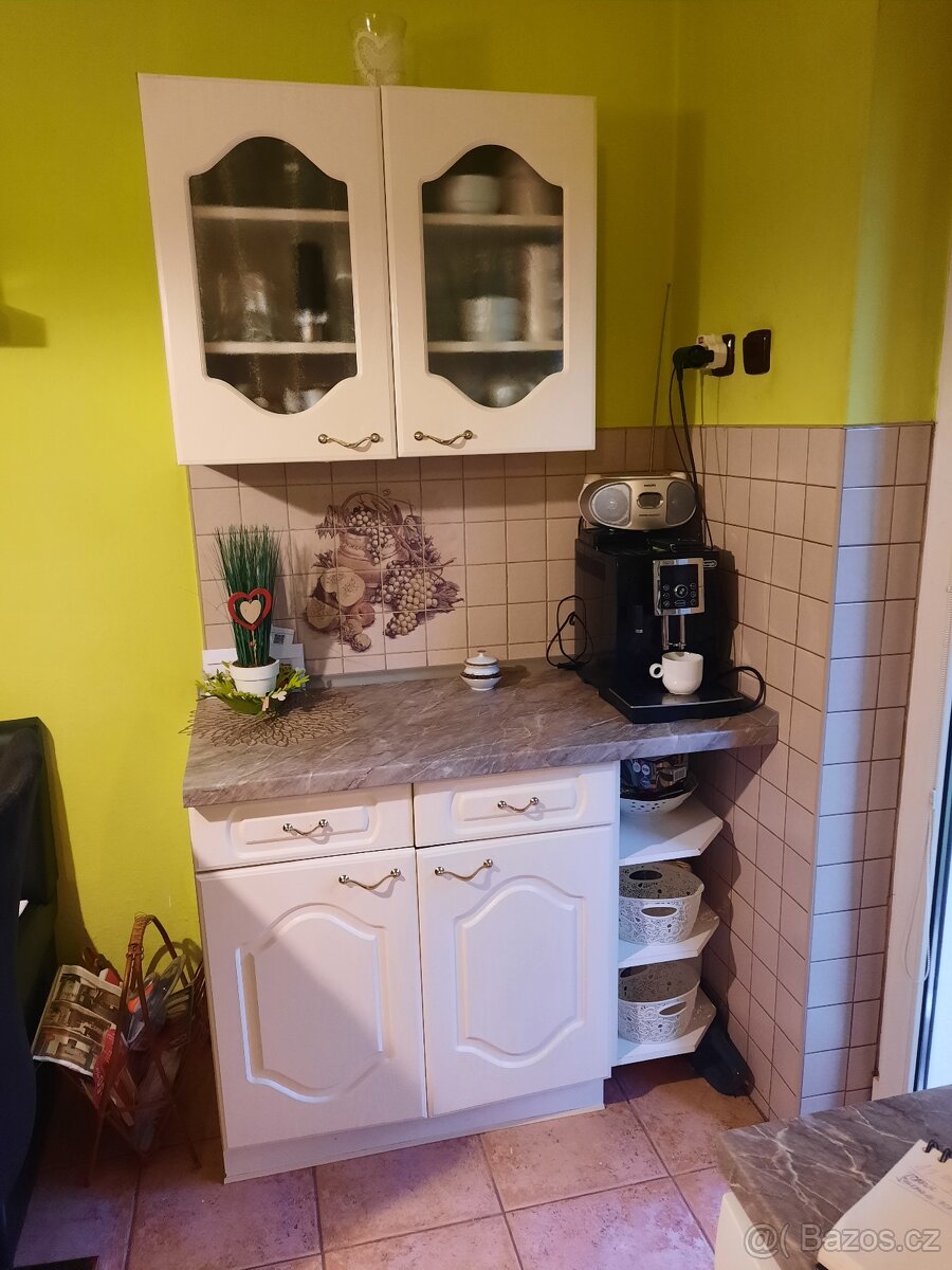 Kuchyňská linka plus spotřebiče - 2