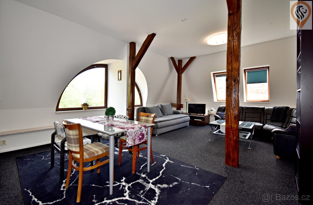 Investiční příležitost i útulné bydlení centru Trutnova – by - 2