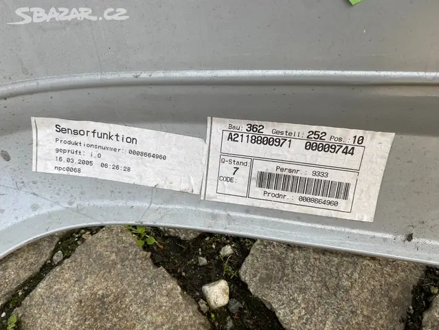 MERCEDES BENZ TŘÍDY E,W211 - NOVÝ ZADNÍ NÁRAZNÍK - 2