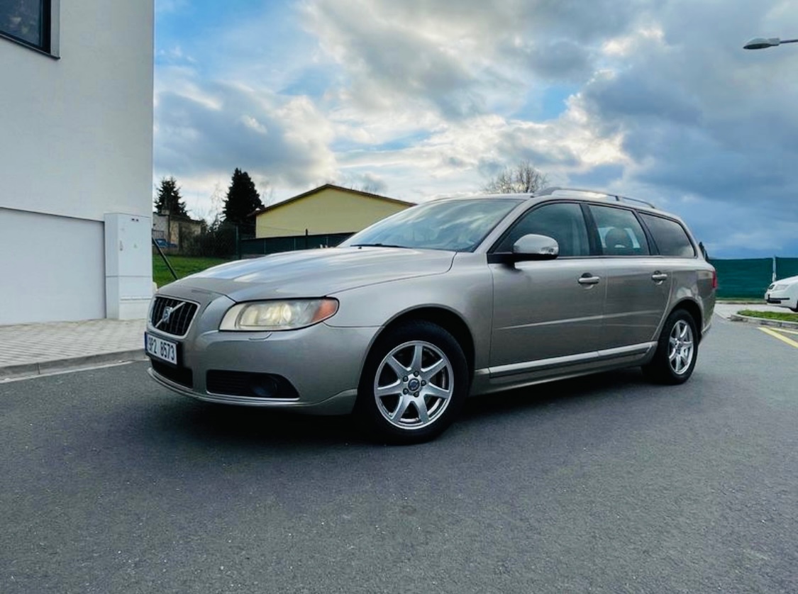 Volvo V70 2.4D D5 136kW - 2