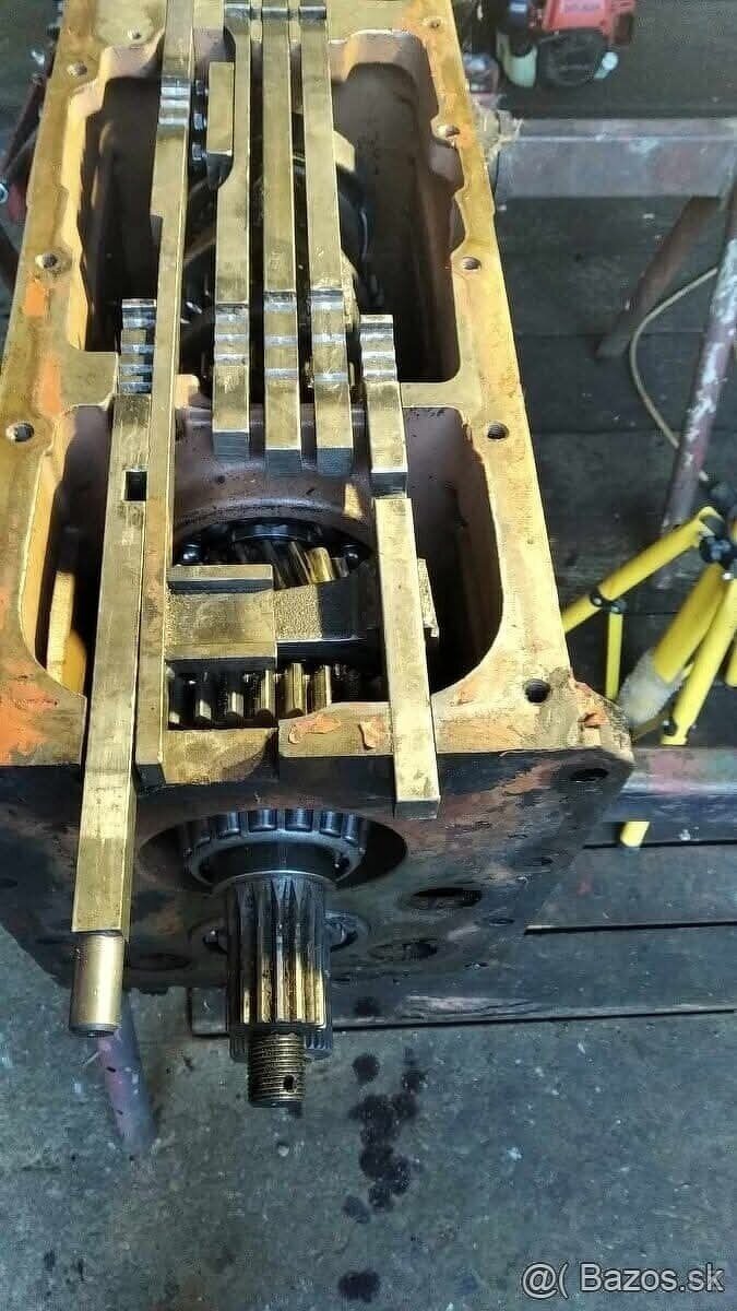 převodovka zetor 7745 TURBO - 2