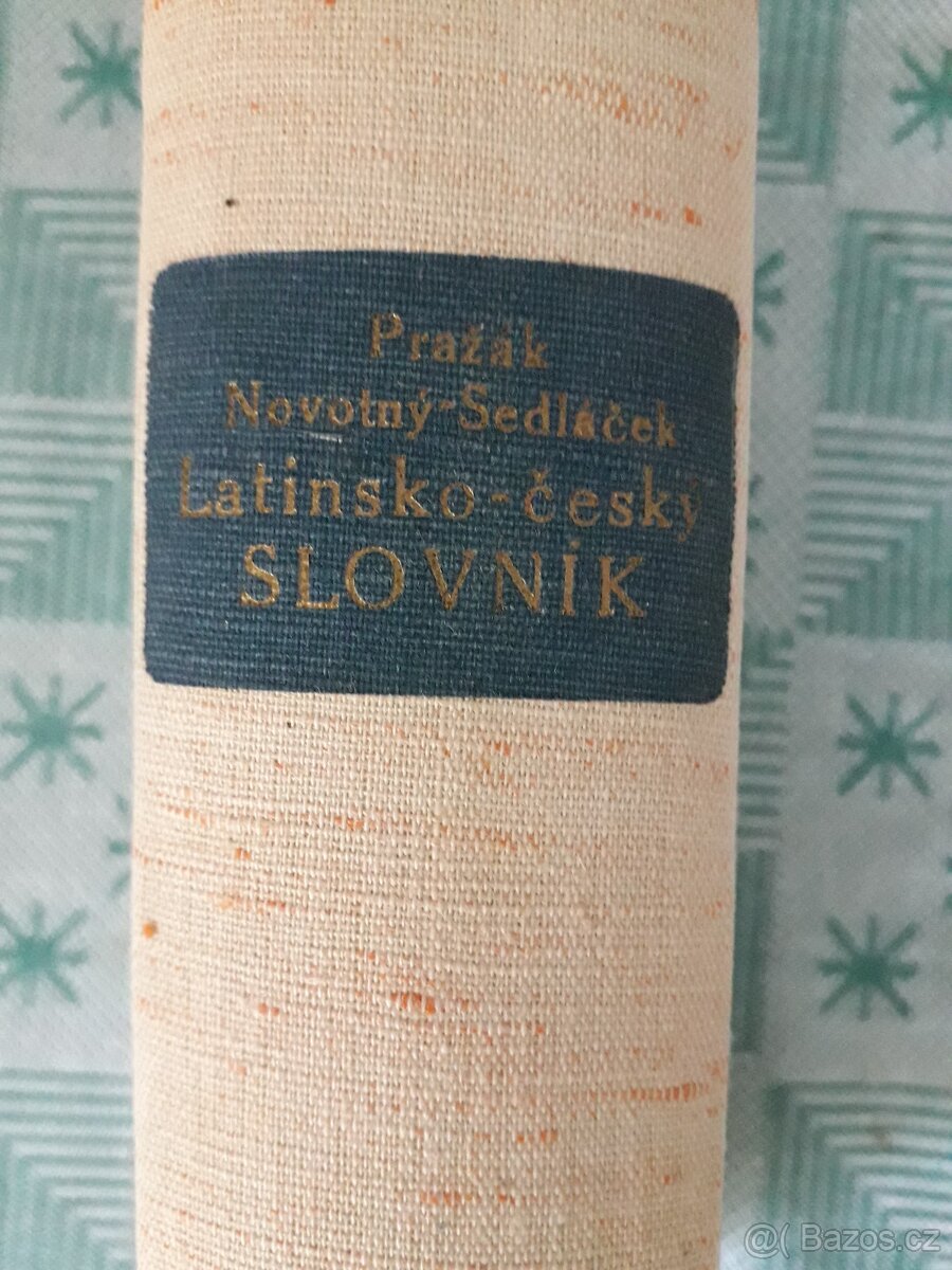 Latinsko-Český slovník r1941 - 2