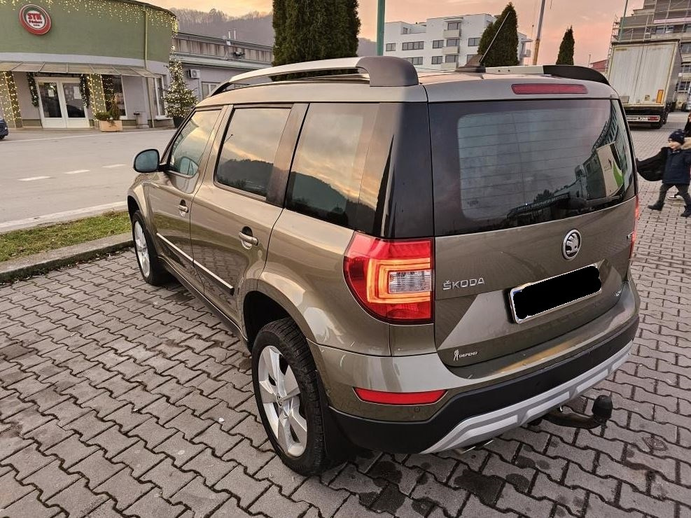 Škoda Yeti 2.0 TDI E6 Ambition 4x4 DSG - 2