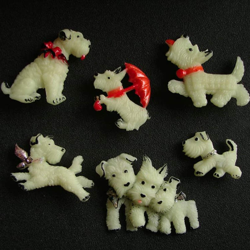 Fosforová, fosforeskující brož - pes, pejsek - 2