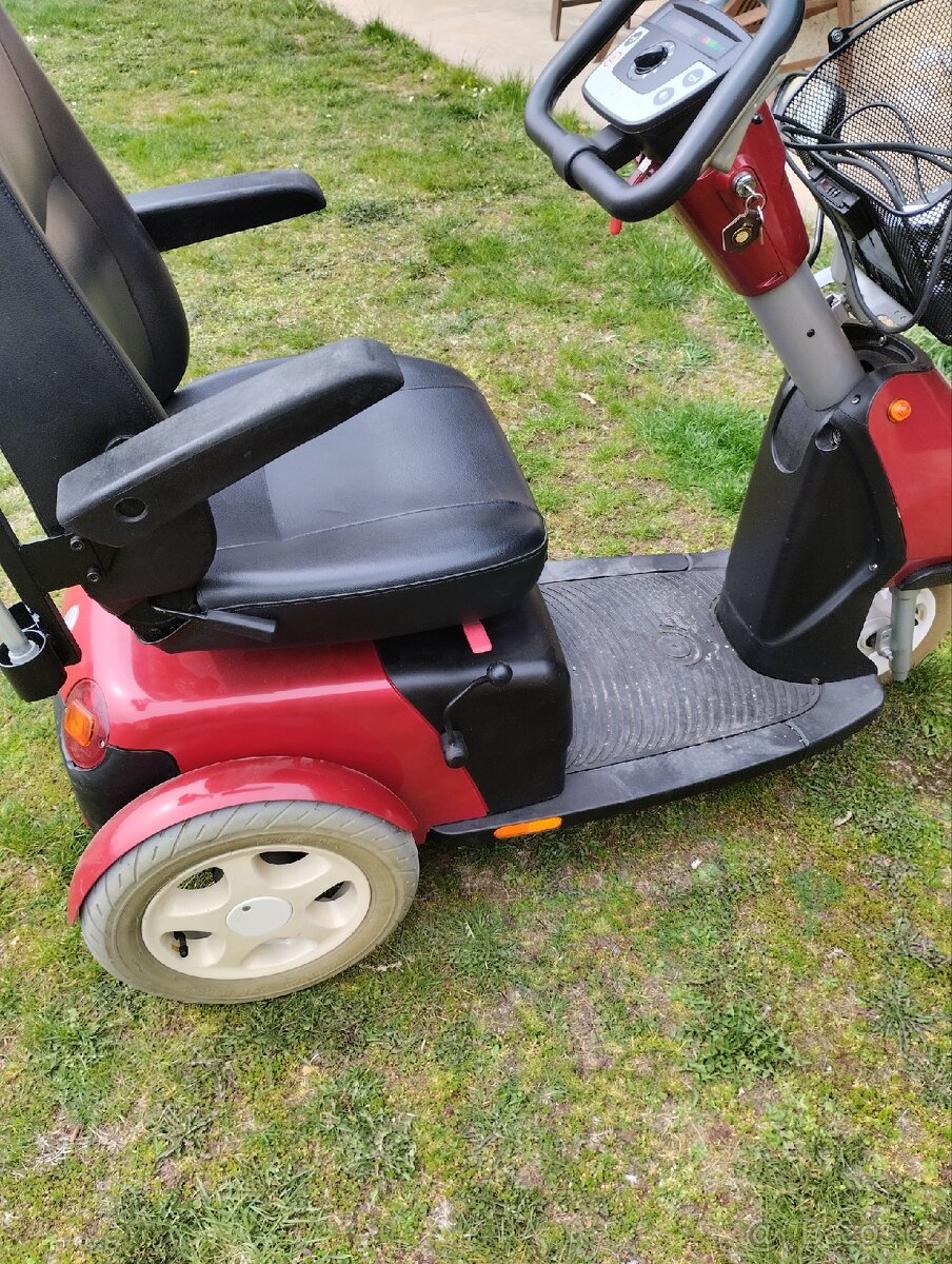 Elektrická tříkolka pro seniory a invalidy - 2